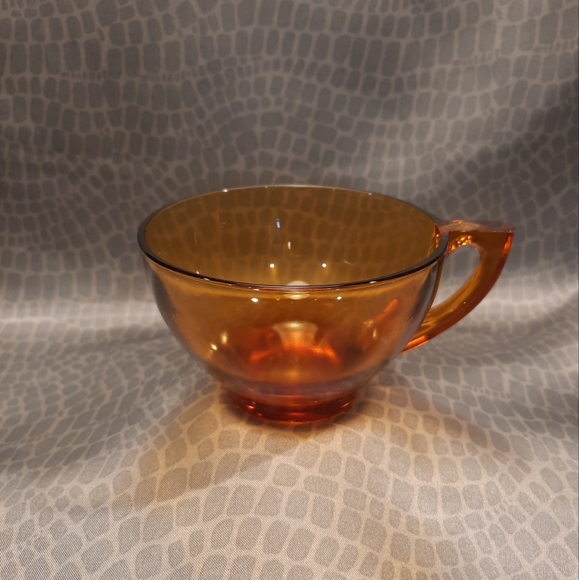 Vintage Triangle Amber Anchor Hocking Daisy & Button Snack Plate Set - Picture 5 of 8